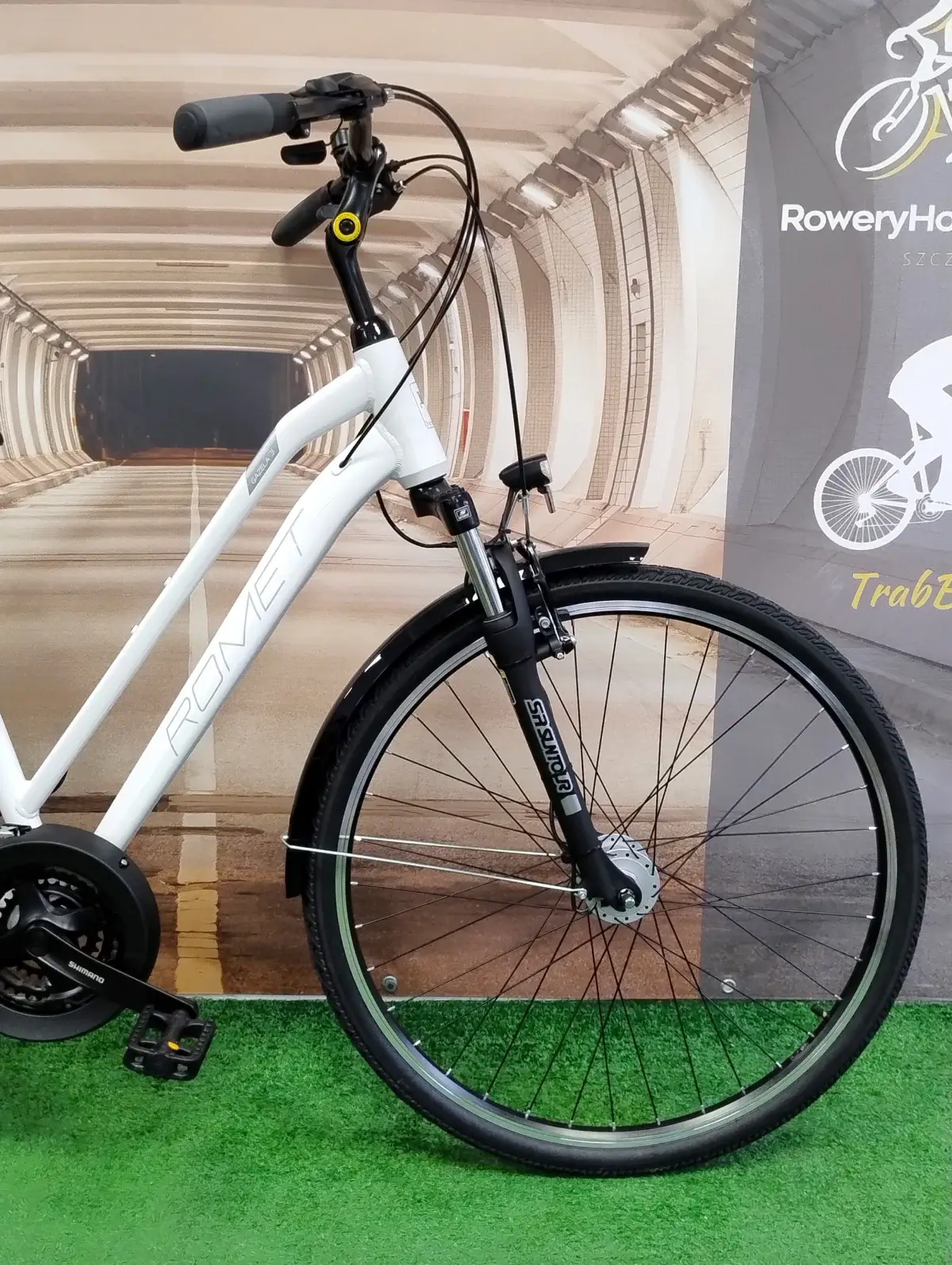 trabike_rower_trekkingowy_romet_gazela_3_bialy_19_11.webp