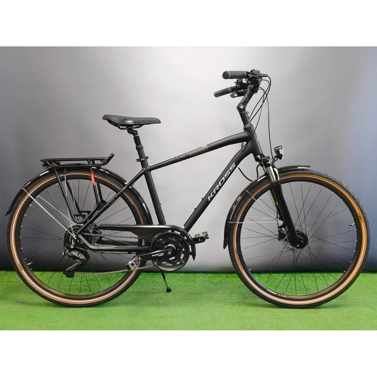 Rower_trekkingowy_Kross_TRANS_5.0_ULTRA_kola_28_rama_19_HYDRAULIKA