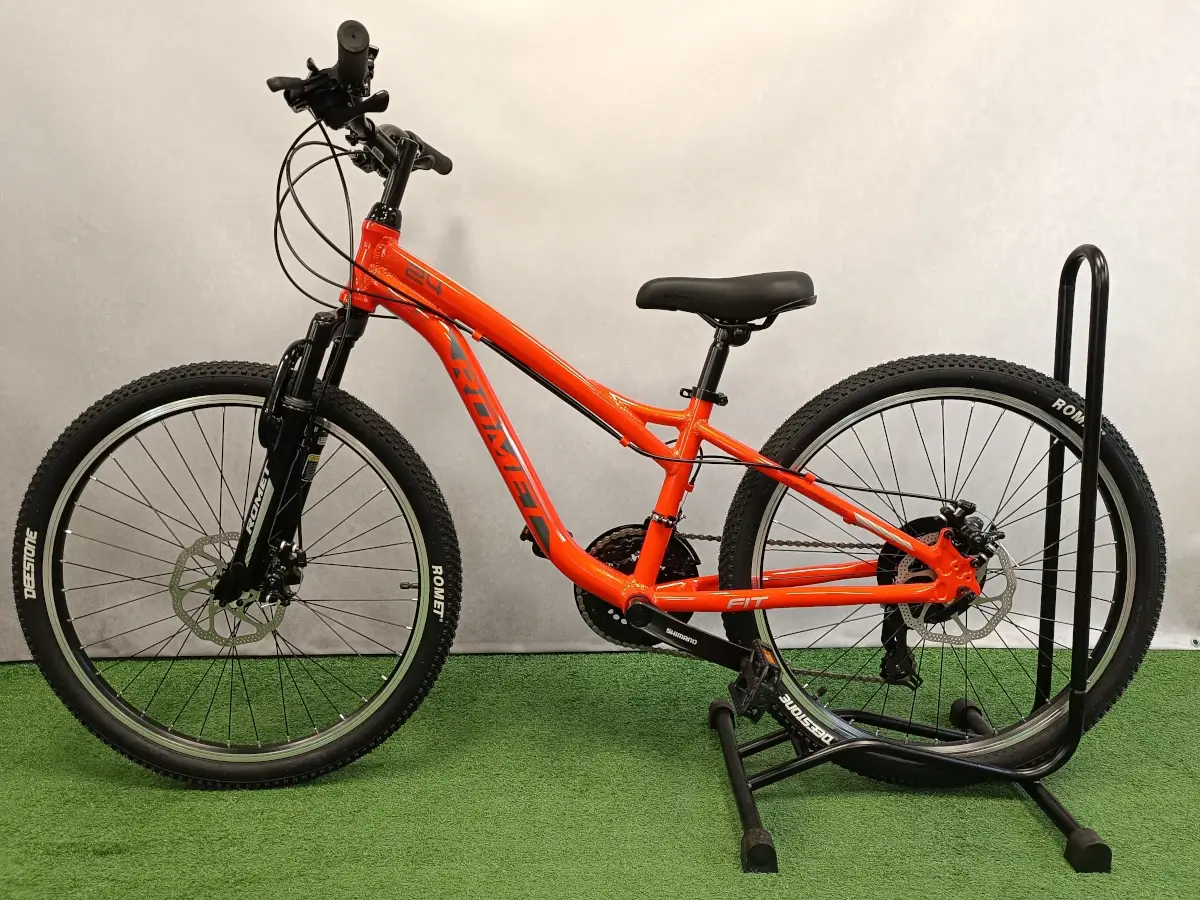 trabike_rower_gorski_mtb_mlodziezowy_romet_rambler_fit_24_pomaranczowy_10.webp