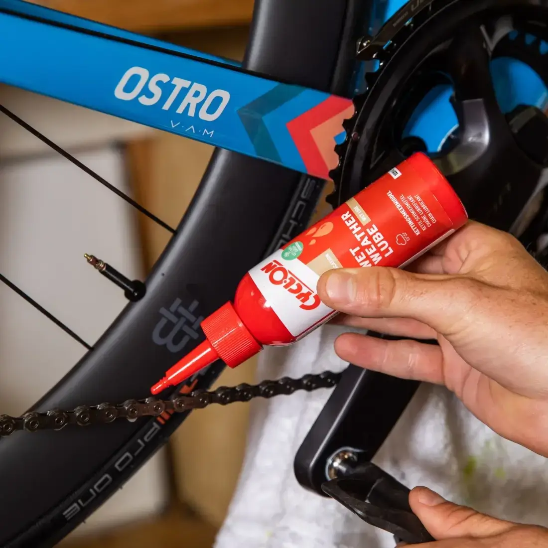 cyclon_wet_weather_lube_125ml_2.webp