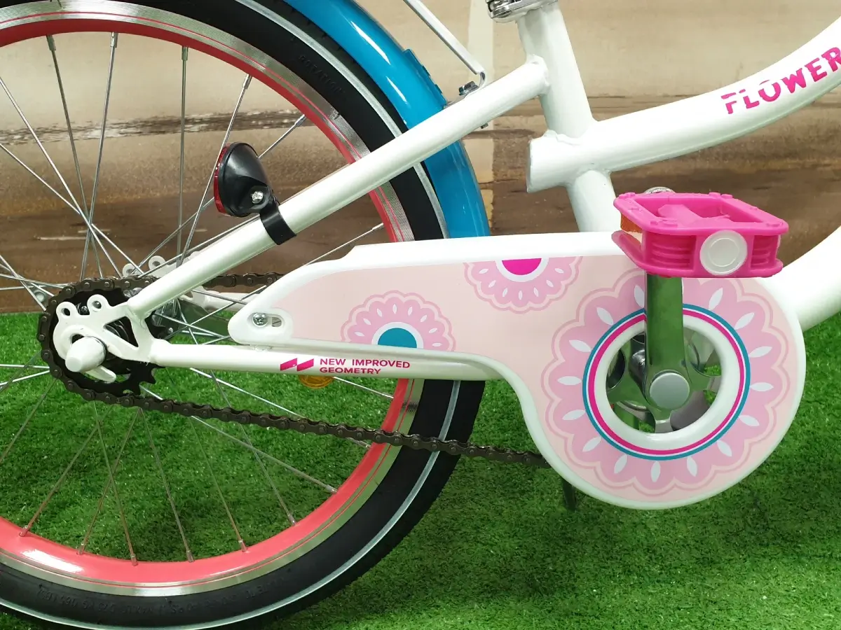 trabike_rower_dzieciecy_flower_bialy_10_9.webp